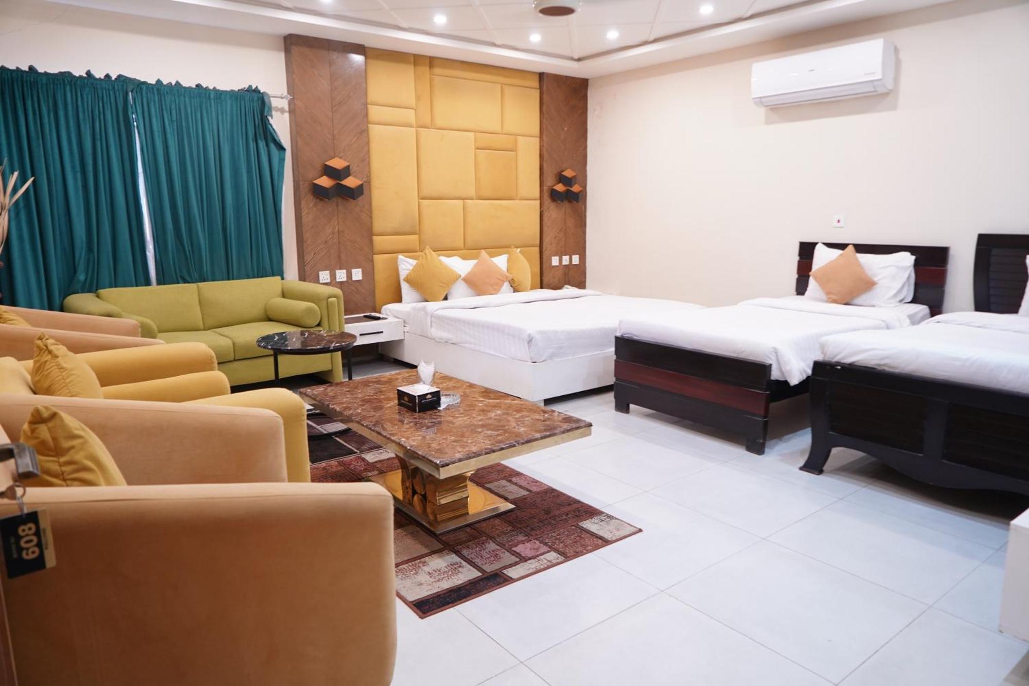 Hotel Avalon Suites Multan Ngoại thất bức ảnh