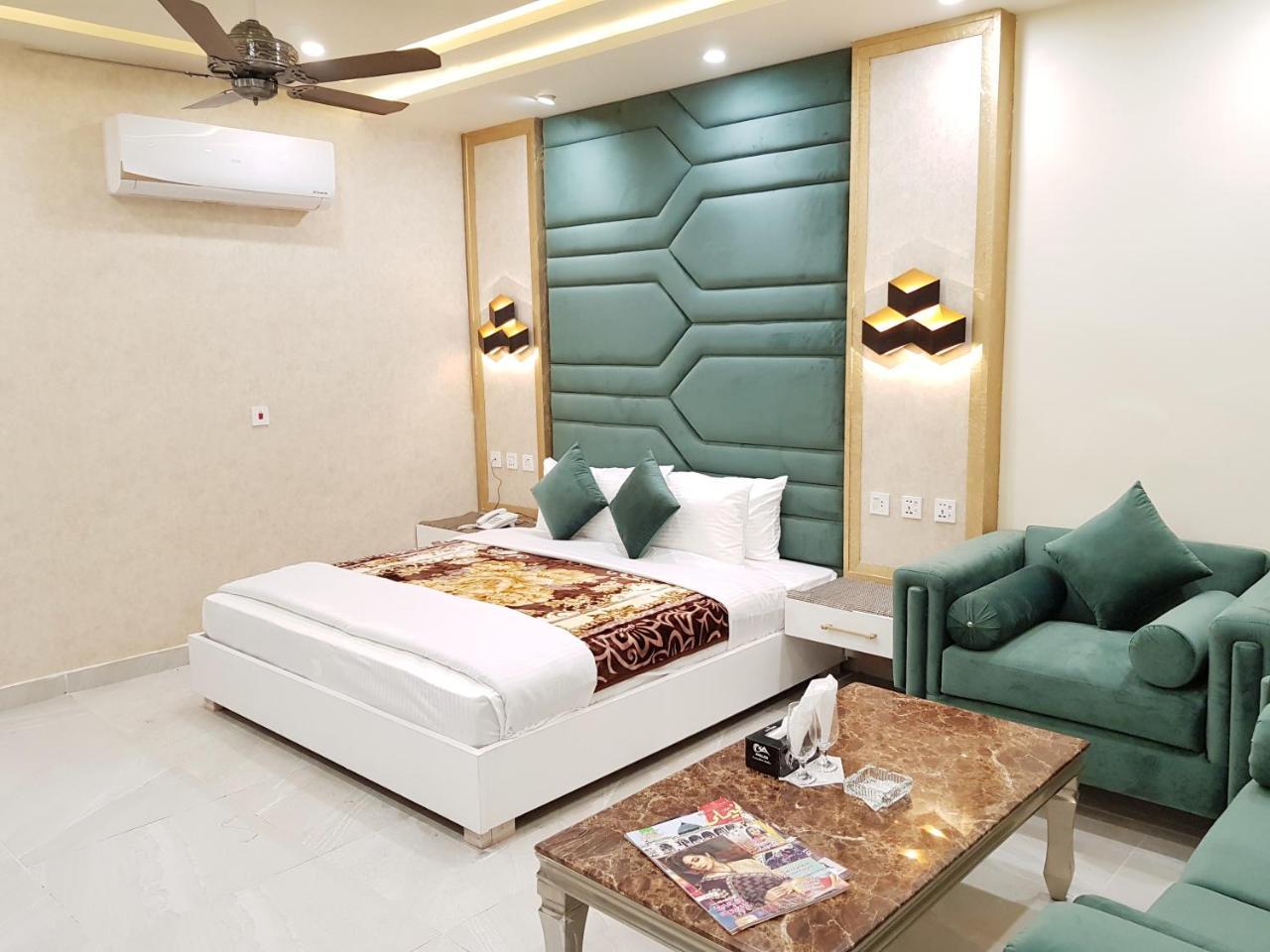 Hotel Avalon Suites Multan Ngoại thất bức ảnh