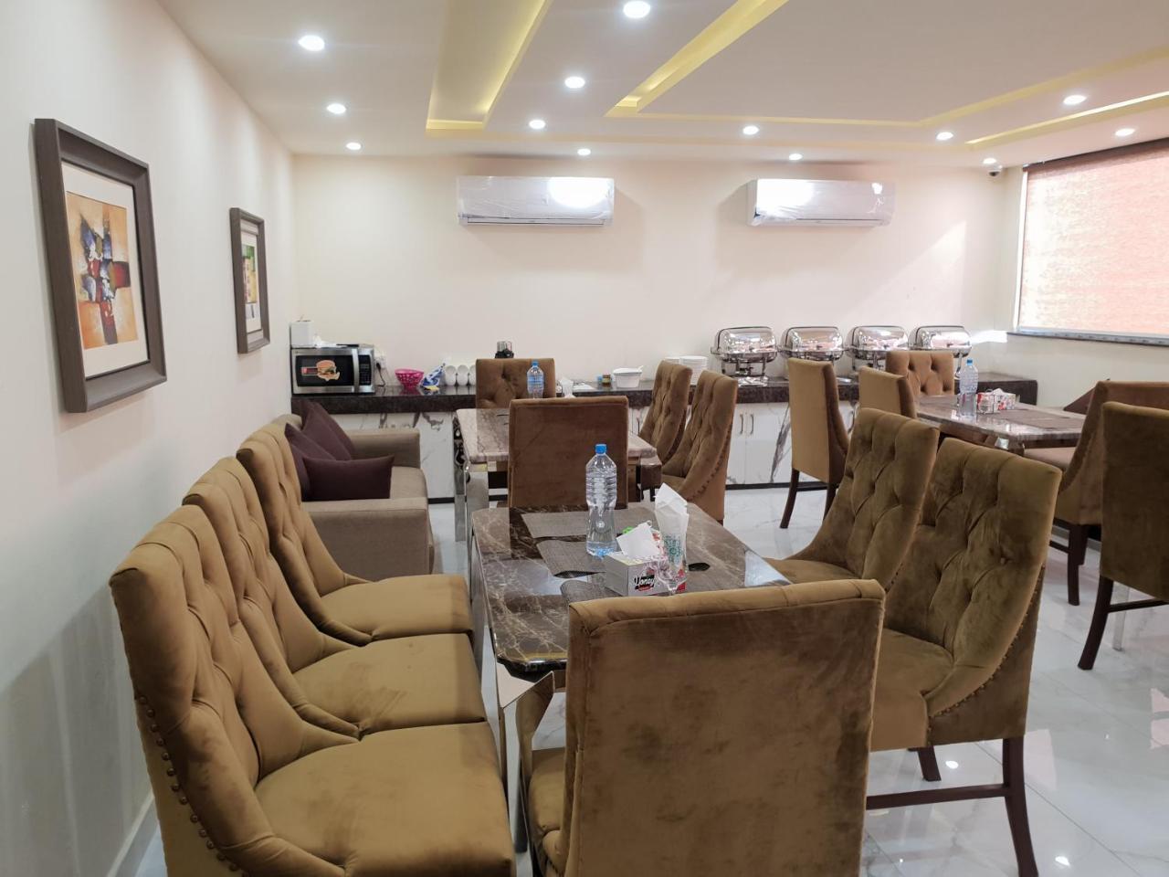 Hotel Avalon Suites Multan Ngoại thất bức ảnh
