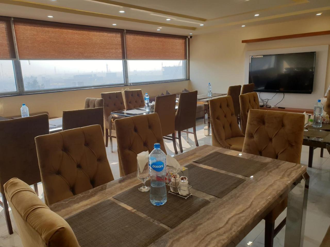 Hotel Avalon Suites Multan Ngoại thất bức ảnh